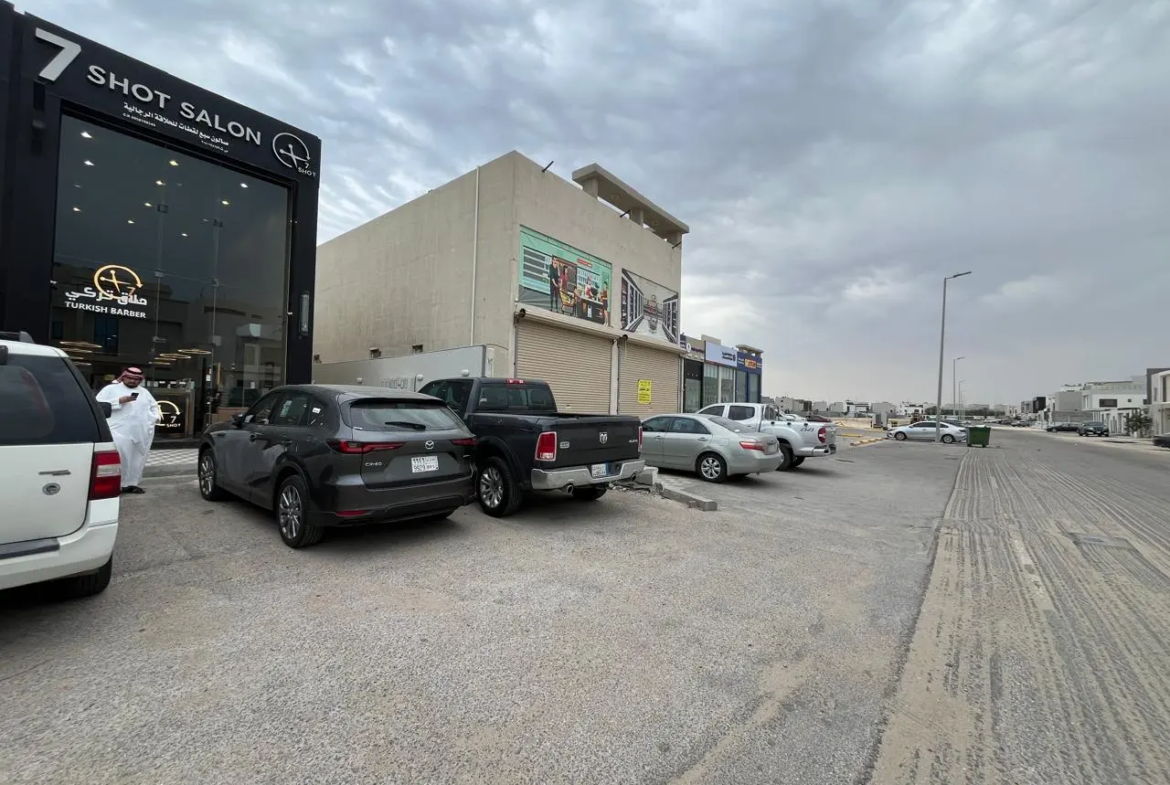 محل تجاري للايجار في الخبر